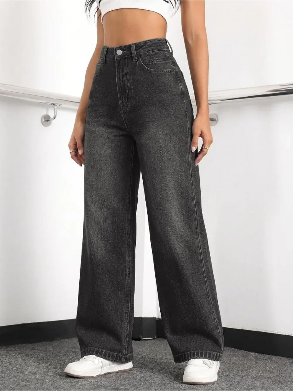 Women's Black Denim Y2k Straight Leg Button Zipper High Waisted Baggy Jean